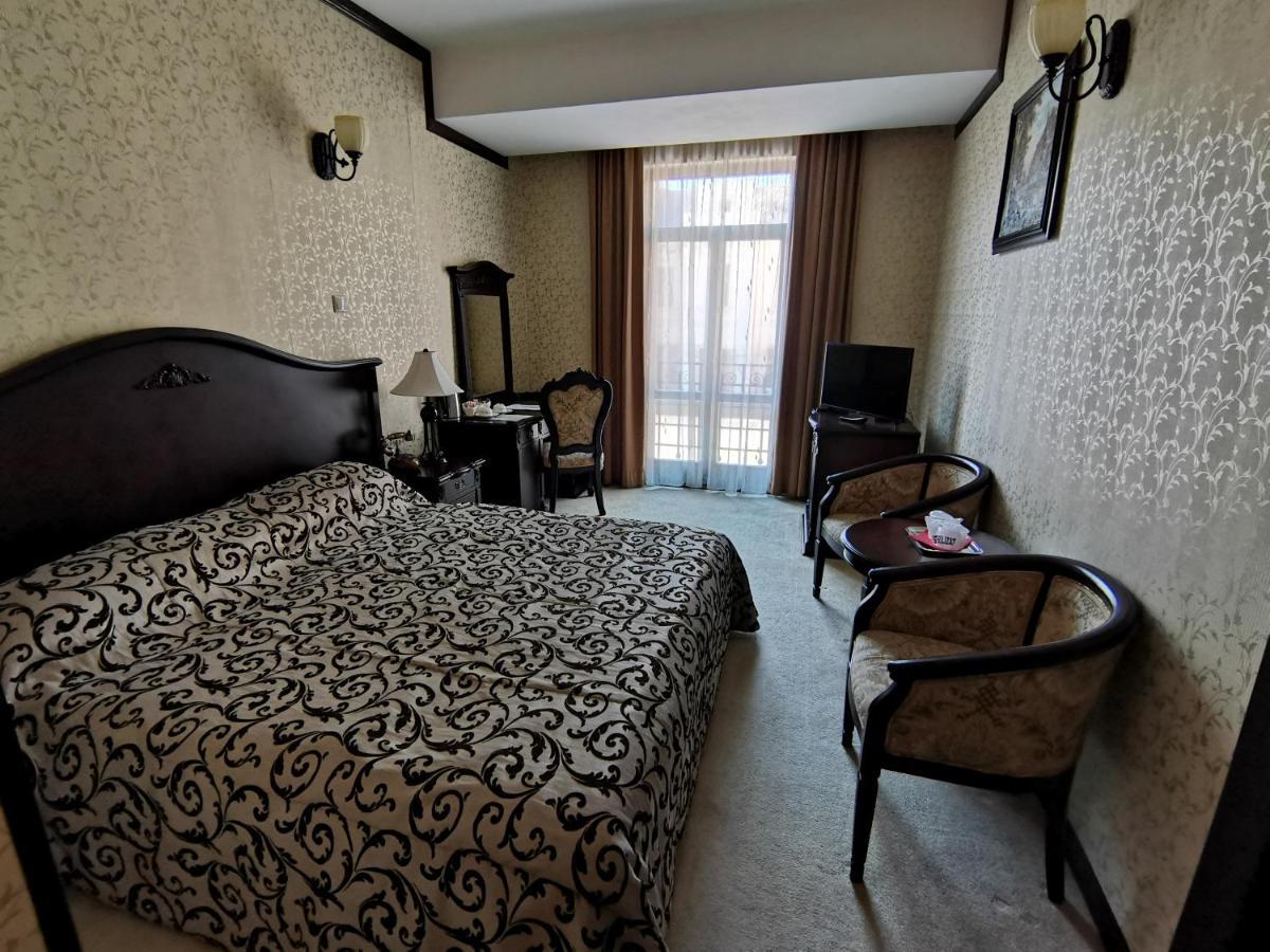 Hotel Carol Constanta Bagian luar foto